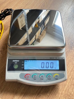 Cân kỹ thuật 2200g/0,01g, model: GS-2202N Shinko